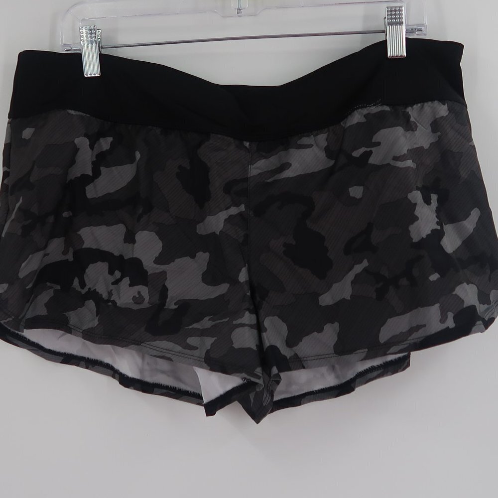 Nike Black Gray Camo Athletic Shorts w Built in Underwear Size XL NWT
